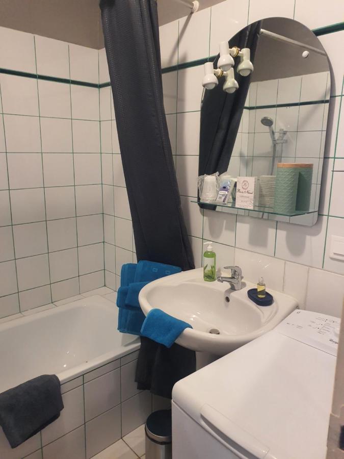 City House Appartements Entraigues-sur-la-Sorgue Exteriör bild