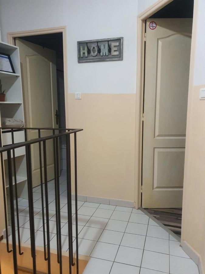 City House Appartements Entraigues-sur-la-Sorgue Exteriör bild