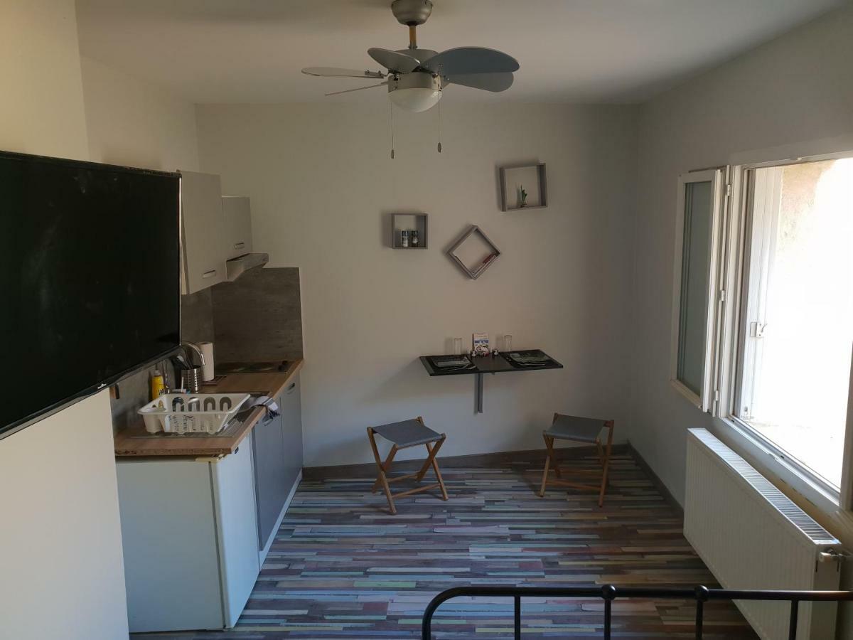 City House Appartements Entraigues-sur-la-Sorgue Exteriör bild
