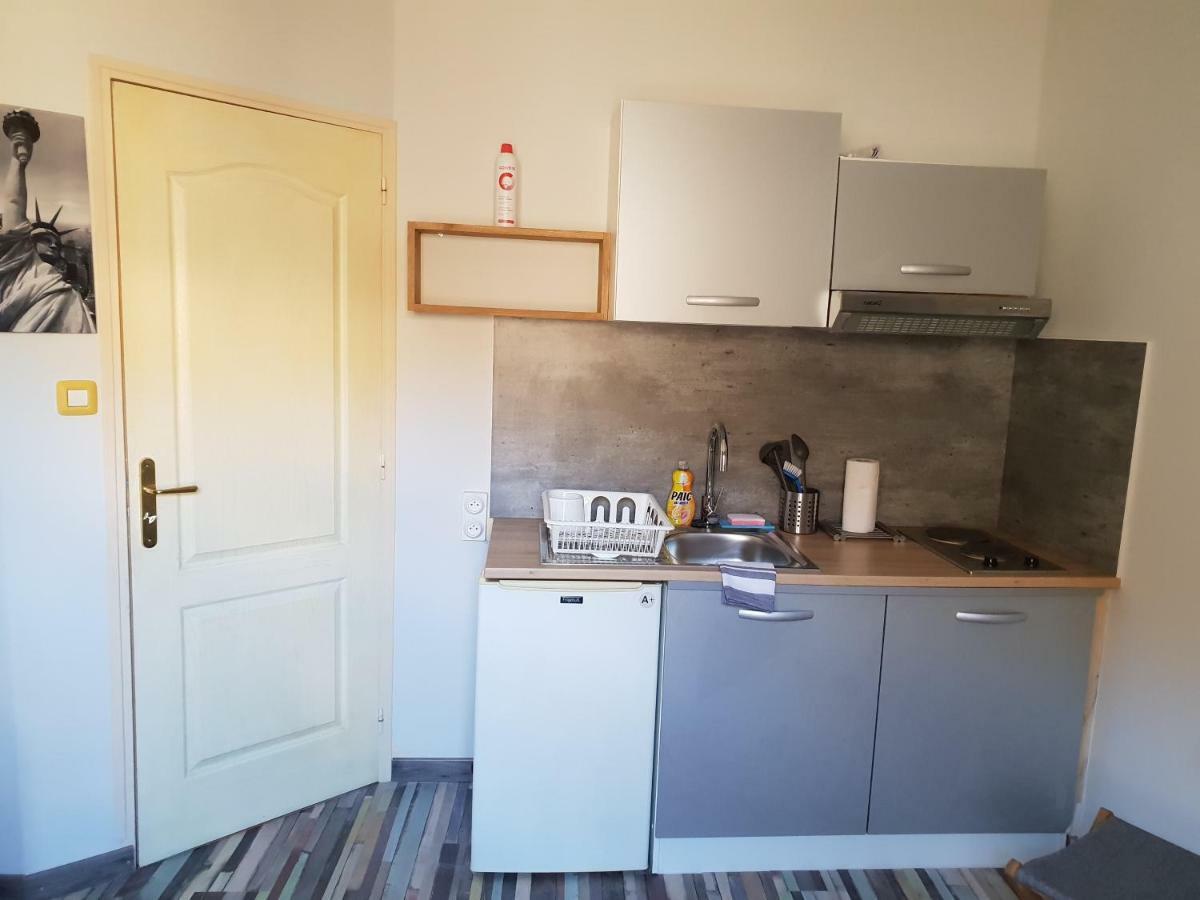 City House Appartements Entraigues-sur-la-Sorgue Exteriör bild