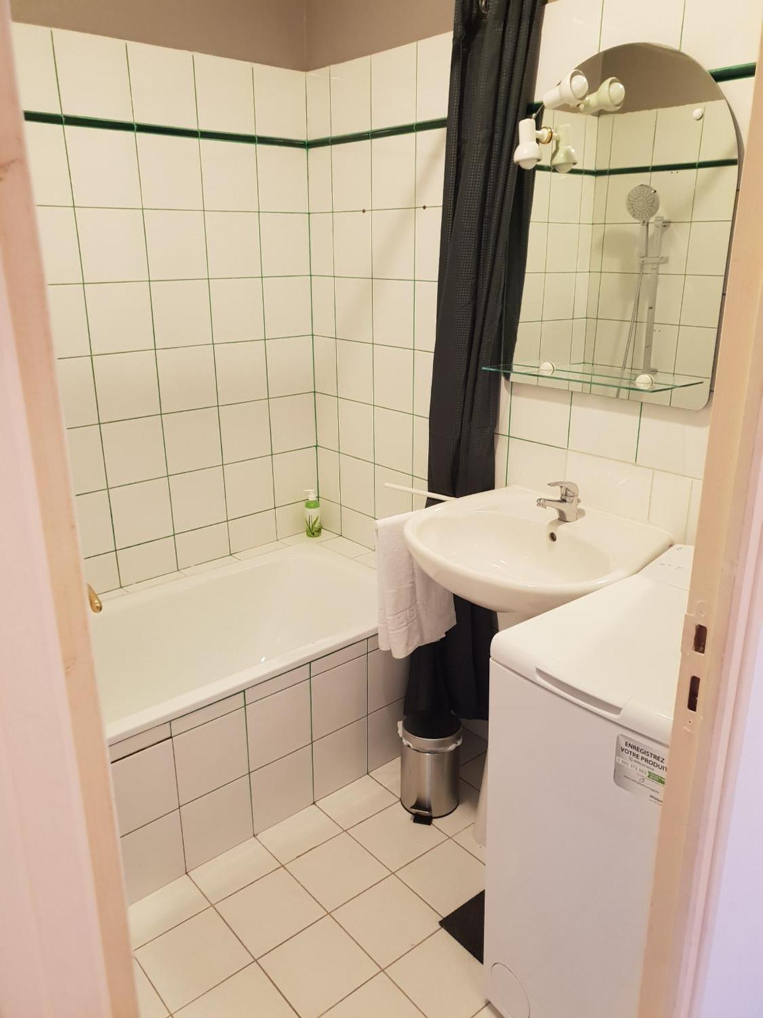 City House Appartements Entraigues-sur-la-Sorgue Exteriör bild