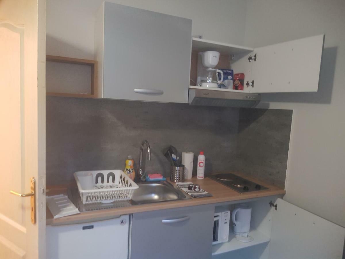 City House Appartements Entraigues-sur-la-Sorgue Exteriör bild